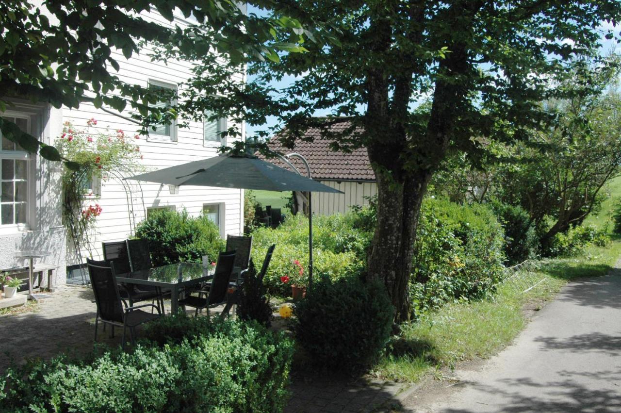 Altes Schulhaus Apartment Argenbuhl Екстериор снимка