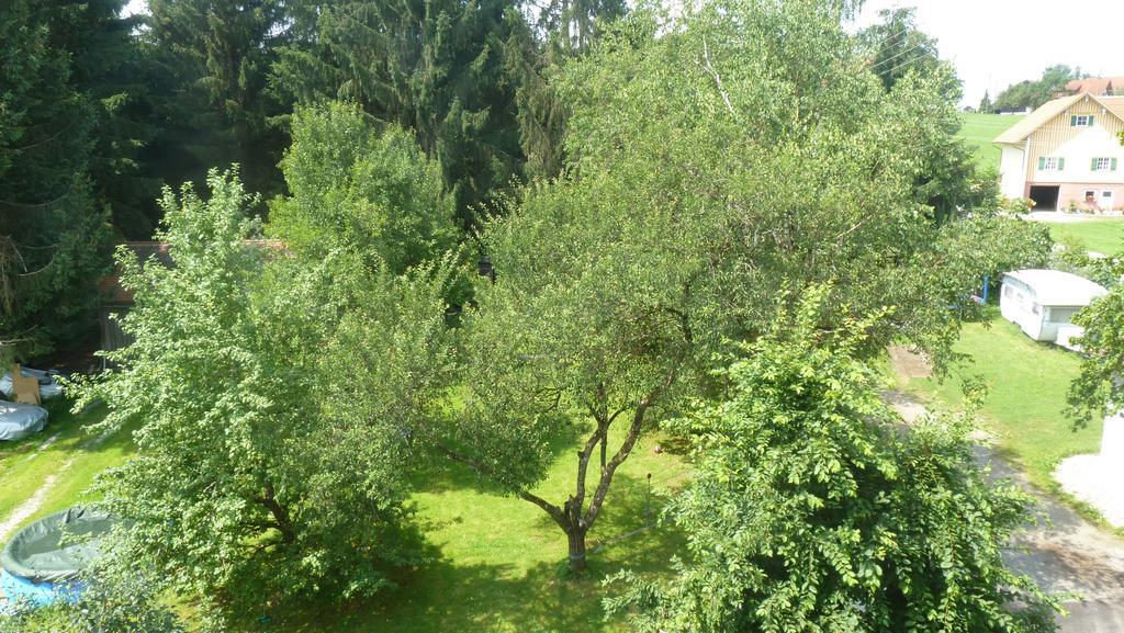 Altes Schulhaus Apartment Argenbuhl Екстериор снимка
