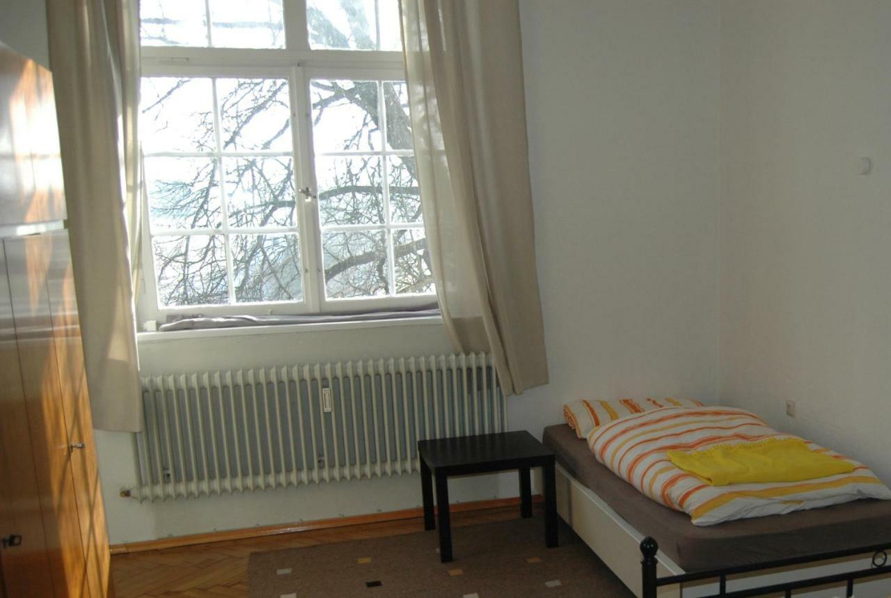 Altes Schulhaus Apartment Argenbuhl Екстериор снимка